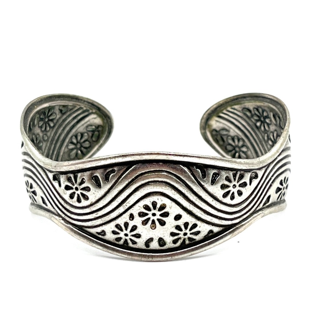 Vintage Southwestern Boho Style Flower & Waves‎ Silver Tone Open Cuff Bracelet